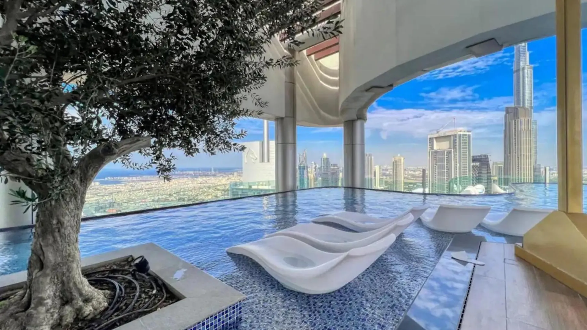High Floor Apartment In 5 Star Hotel With Infinity Pool Burj View Gym Spa Sauna Dubai