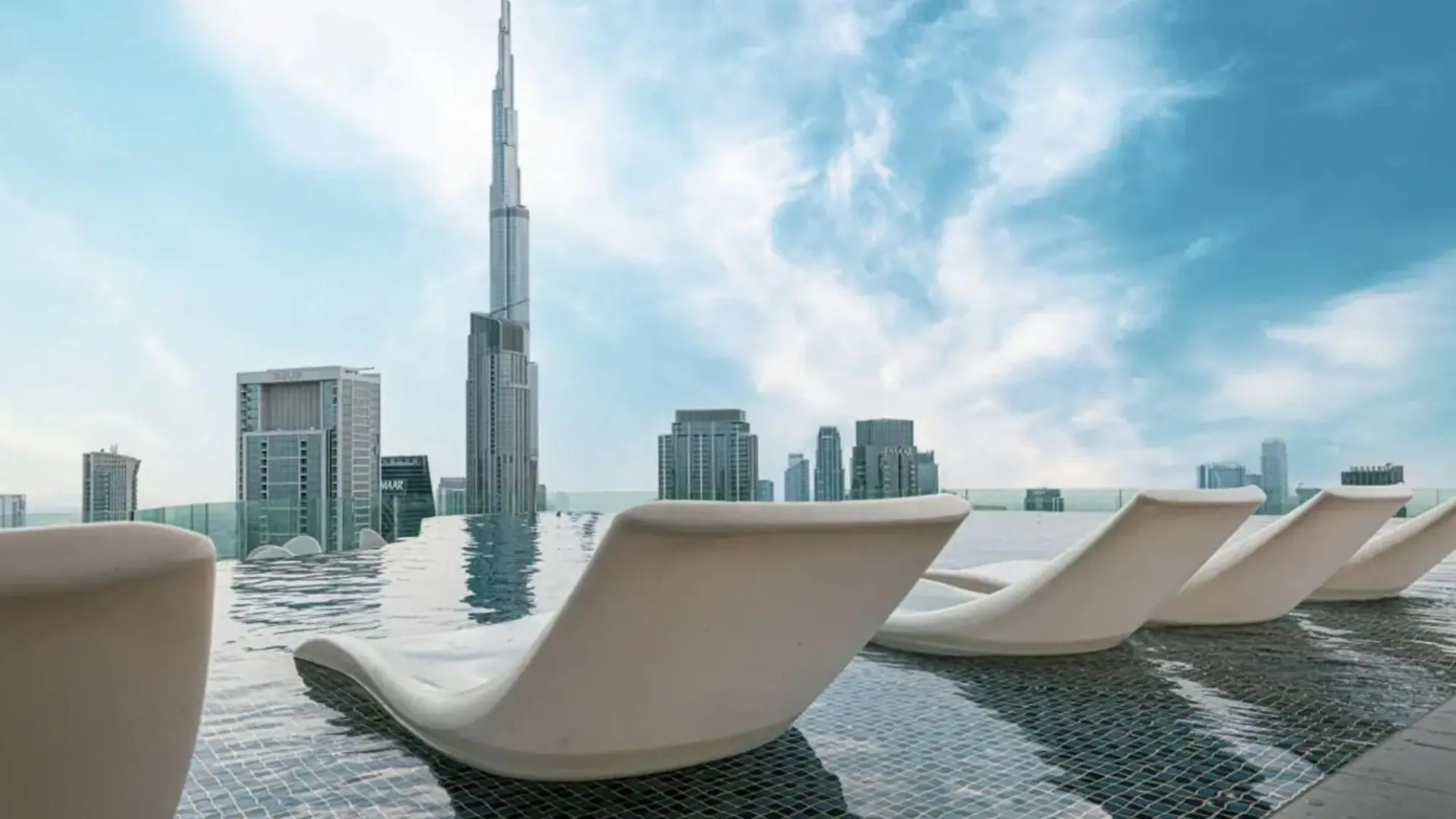 High Floor Apartment In 5 Star Hotel With Infinity Pool Burj View Gym Spa Sauna Dubai