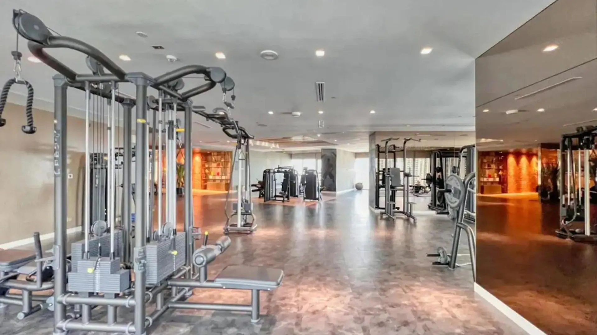 High Floor Apartment In 5 Star Hotel With Infinity Pool Burj View Gym Spa Sauna Dubai