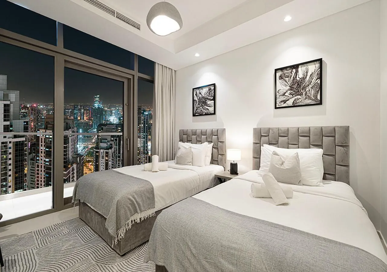High Floor Apartment In 5 Star Hotel With Infinity Pool Burj View Gym Spa Sauna Dubai 0*,