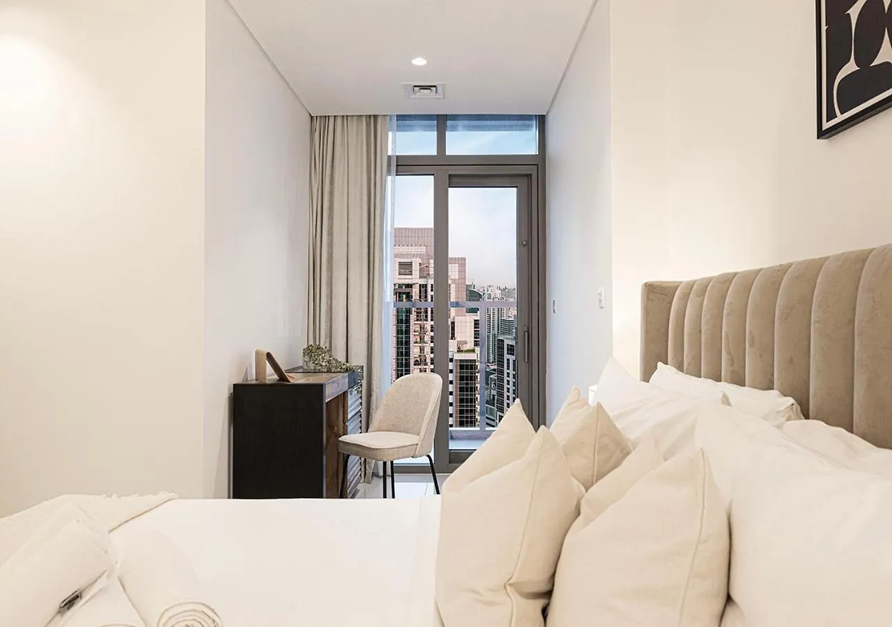 High Floor Apartment In 5 Star Hotel With Infinity Pool Burj View Gym Spa Sauna Dubai